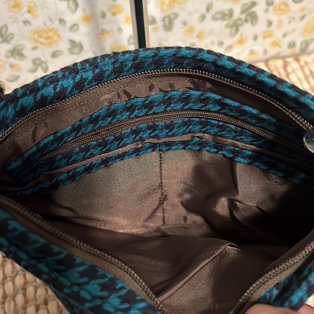 Thirty-One Crossbody - Picture 4 of 5
